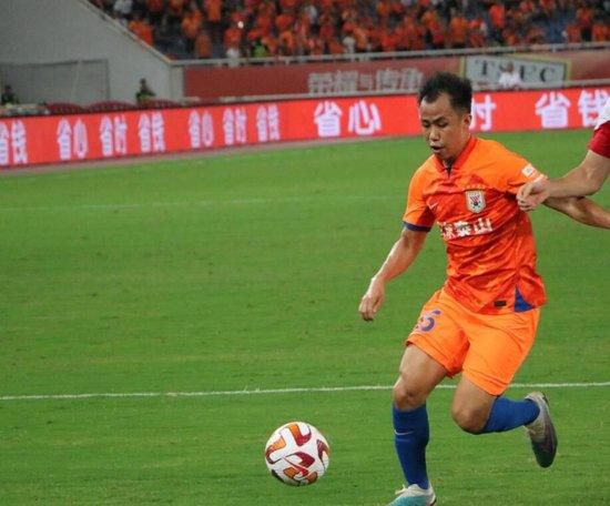 《扬名立万》单日票房3874万，较前日上涨135.93 11月累计18.72亿 《扬名立万》成月票房冠军 2021-12-01 11月30日，全国院线总票房3206.86万。