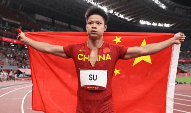 《福尔摩斯小姐2》首发预告 米莉·波比·布朗出击 2022-09-25 《福尔摩斯小姐2》曝光了首支预告。