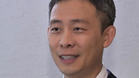 而今天，当徐克将镜头对准“为国为民”的核心命题，当下的观众既怀念郭靖的质朴底色，又期待看到角色的层次与成长：他不必是天生的圣人，却要在抉择中显露出“侠”的基因；
